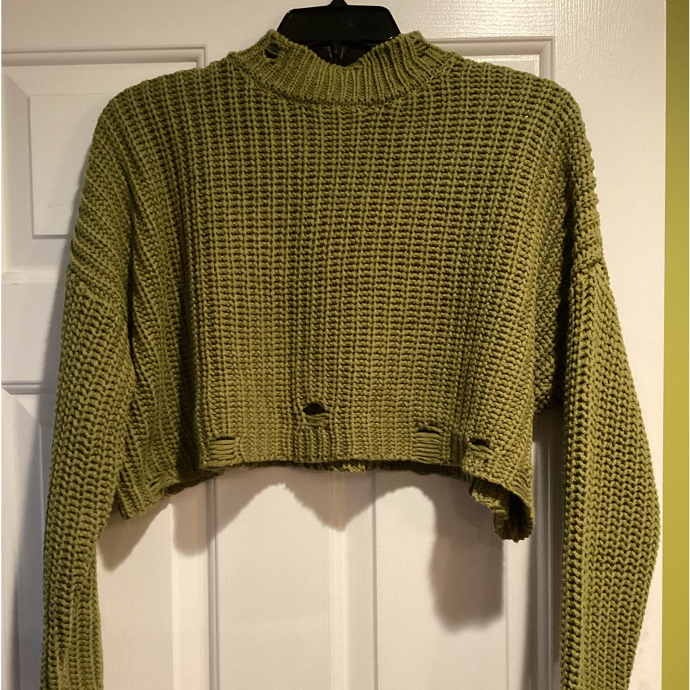Crop sweater